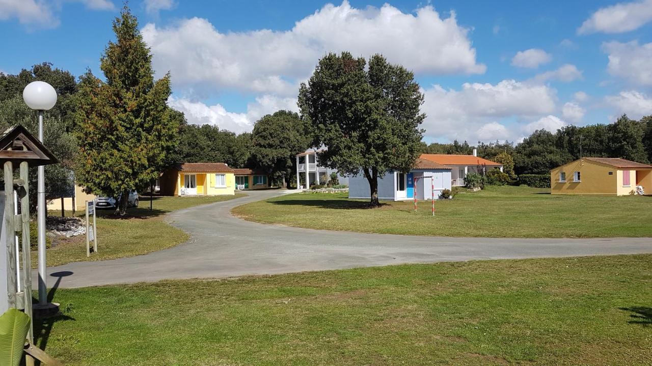 Saint-Savinien Les Chenes Verts מראה חיצוני תמונה